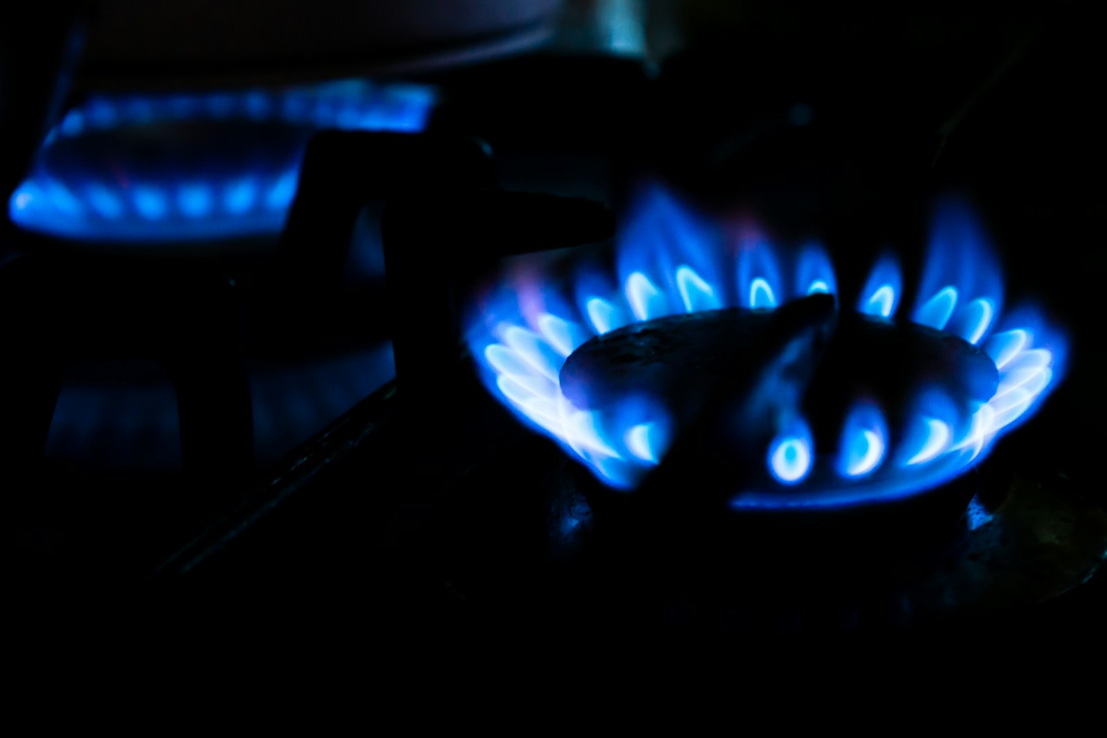 Power to Your Home: Selecting the Best Gas and Electricity Provider